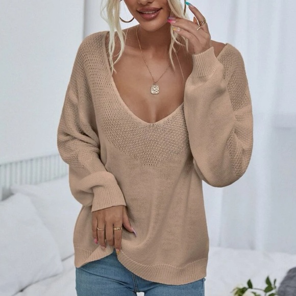 NWOT V-neck tan drop sweater - Picture 5 of 5